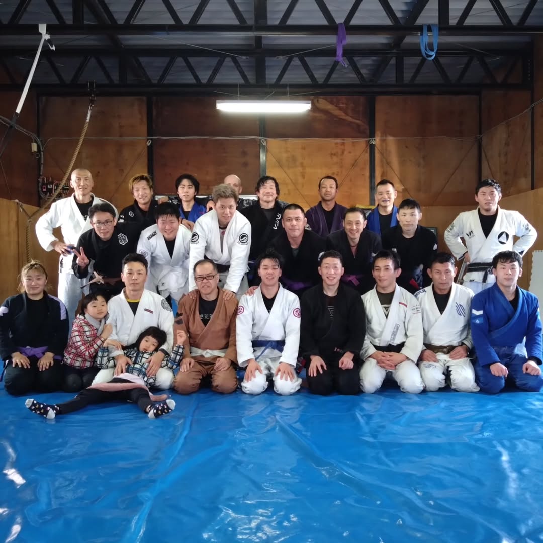 レナトゥス柔術アカデミー練習風景4 - 経験者同士の実践的な練習